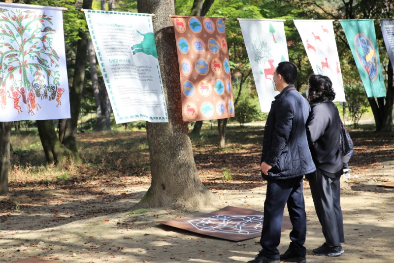 2020사랑-나미나라인도문화축제_인도그림책일러스트전시.jpg